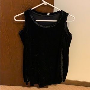 Velvet cold shoulder tee